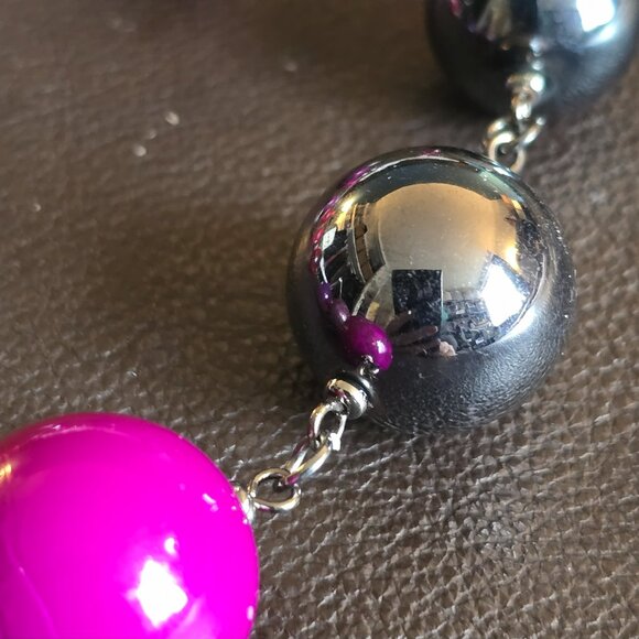 Vintage Bubble bead statement necklace & earring SET. - Picture 4 of 10